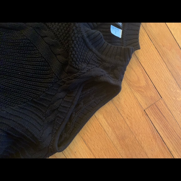 Black Sweated Sz L by Divided H&M - Picture 3 of 4